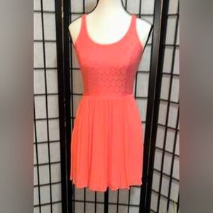 lace-detailed bodice,flowing skirt. peach Colored. XS, Princess Vera Wang